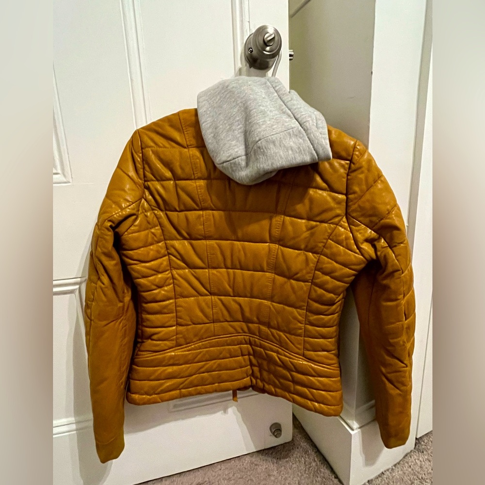 Mauritius leather jacket in honeycomb, M. Never worn & tags still on!